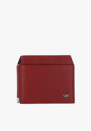 Portefeuille en cuir rouge avec des coutures visibles, un clip argenté sur le côté et un petit emblème argenté dans le coin inférieur droit.