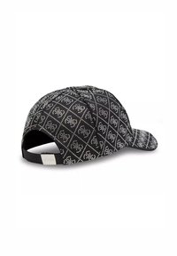 Cappello nero con un motivo a diamante e borchie argentate. Cintura posteriore regolabile con un'etichetta marchiata. Visiera curvata e tessuto testurizzato.