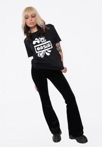 Paradiso Clothing SPLAT BAND LOGO - Print T-shirt - black