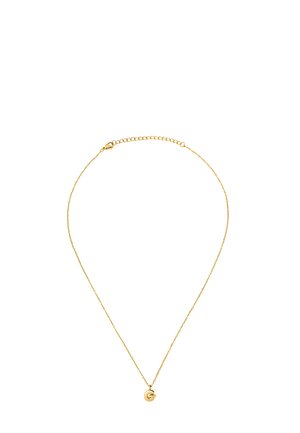 Collier délicat en chaîne d'or avec un petit pendentif rond présentant une lettre "G" découpée sur un fond blanc.