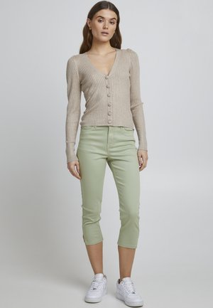 b.young BYLOLA BYLIKKE  - Jeansshort - frosty green