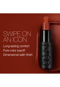 NARS EXPLICIT LIPSTICK - Rouge à lèvres - indecent