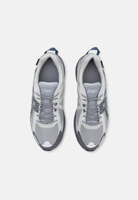 ASICS SportStyle GEL-VENTURE 6 GTX UNISEX - Sapatilhas - piedmont grey/metropolis