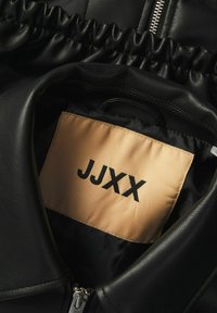 JJXX JXCAROL - Kunstnahast jakk - black