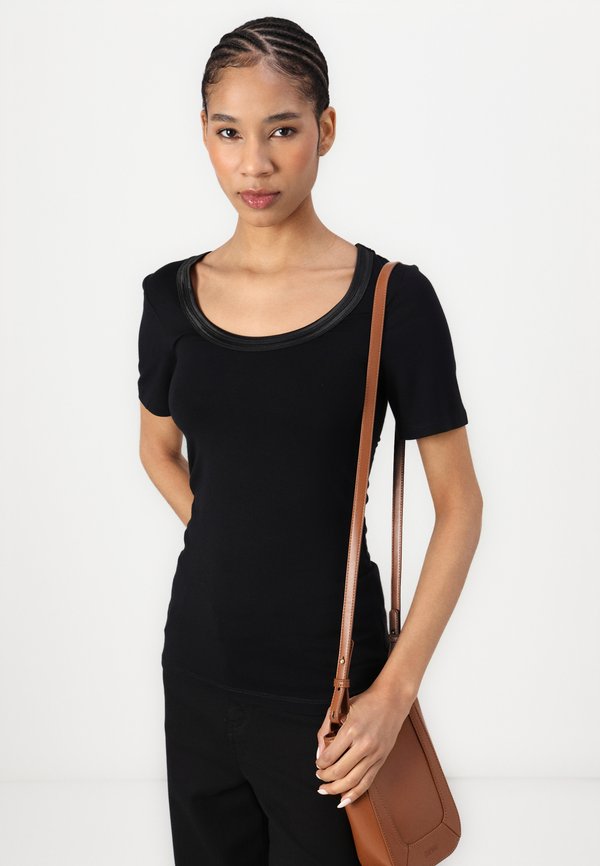 ZOLA - Basic T-shirt3