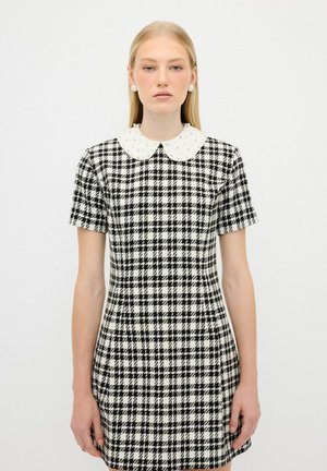 WITH STORE DETAIL ON THE NECK - Day dress - plaid black