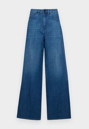 Vide-bein blå denim jeans med høy midje, fem lommer, ren finish og subtil falming. Ingen synlig merkevare eller dekorasjoner.