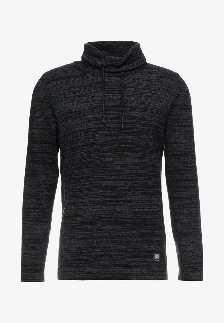 Maglione a maniche lunghe nero e grigio melangiato con collo a cowl e due cordini, realizzato in tessuto morbido e testurizzato. Presenta una piccola etichetta con logo.