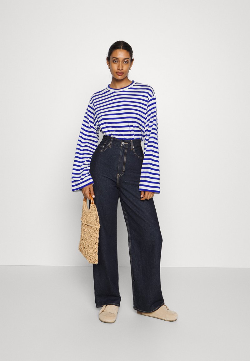 Damen T-Shirts | ARKET Langarmshirt navy/white/dunkelblau - CH37315 Damen T-Shirts | ARKET Langarmshirt navy/white/dunkelblau - CH37315