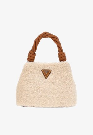 Borsa a forma di teddy beige con una toppa triangolare in pelle marrone, manico intrecciato in pelle marrone e forma arrotondata.