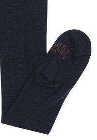 Dunkelblaue Socke aus weichem Strickmaterial, mit einem strukturierten Muster und einem Zehenbereich, der ein kleines Logo in hellbraun aufweist.