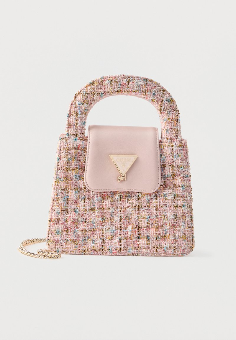 Borsa in tweed con patta in pelle rosa, doppi manici e dettagli in metallo dorato. Fili multicolori creano una superficie testurizzata. Tracolla a catena inclusa.