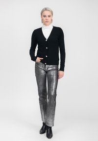 INFLUENCER V-NECK WITH PUFFED SLEEVES - Cardigan - black