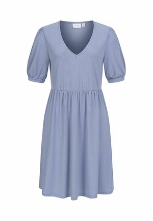 Abito azzurro chiaro con scollatura a V, maniche a palloncino corte, tessuto a coste testurizzato e silhouette a trapezio, caratterizzato da un corpetto aderente e gonna svasata.