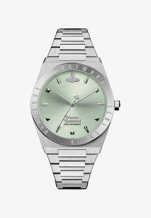 Silverfärgad rostfri stål klocka med ett geometriskt hölje, grön gradient urtavla, silverfärgade timmarkörer och en länkad armband. Inkluderar mejslad logotyp för varumärket.