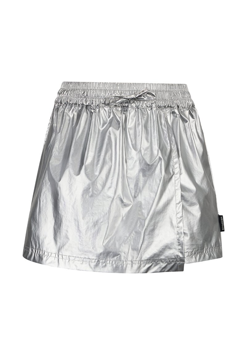 Zilveren metallic rok met een elastische tailleband en trekkoord. Heeft een gladde, reflecterende textuur en een losvallend ontwerp.