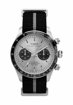 Orologio cronografo Timex con quadrante argentato, ghiera tachimetrica nera e cinturino in tessuto nero con una striscia bianca. Due sottodial e indici argentati.