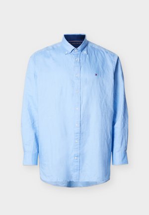 Tommy Hilfiger, PLUS REGULAR FIT LINEN BLEND BUTTON-DOWN SHIRT - Hemd - cloudy blue