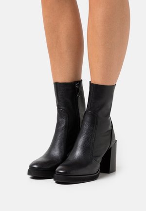 ASRA, Bottines - black