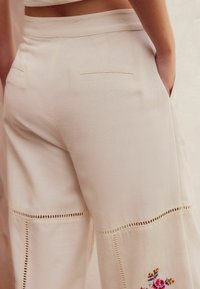 Next EMBROIDERED WIDE LEG - Püksid - white
