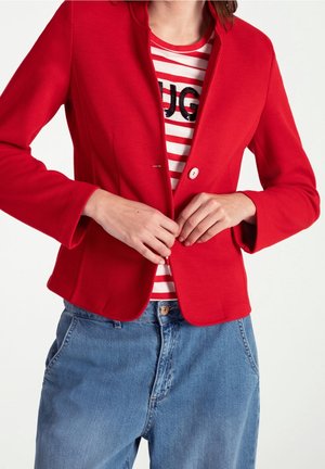 Blazer - red