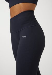 ICANIWILL DEFINE SEAMLESS POCKET - Tajice - navy