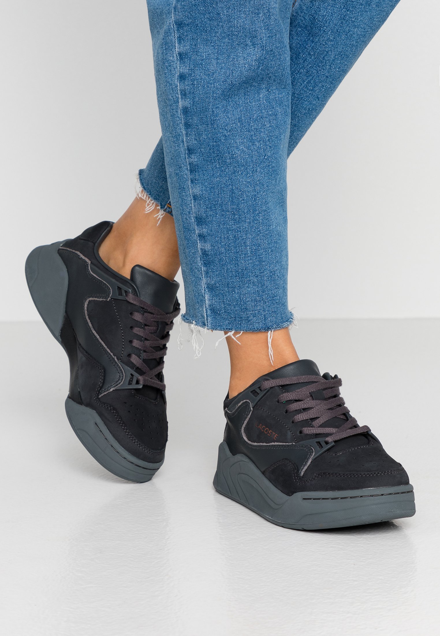 lacoste court slam grey