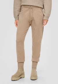 s.Oliver Trainingsbroek - sandfarben