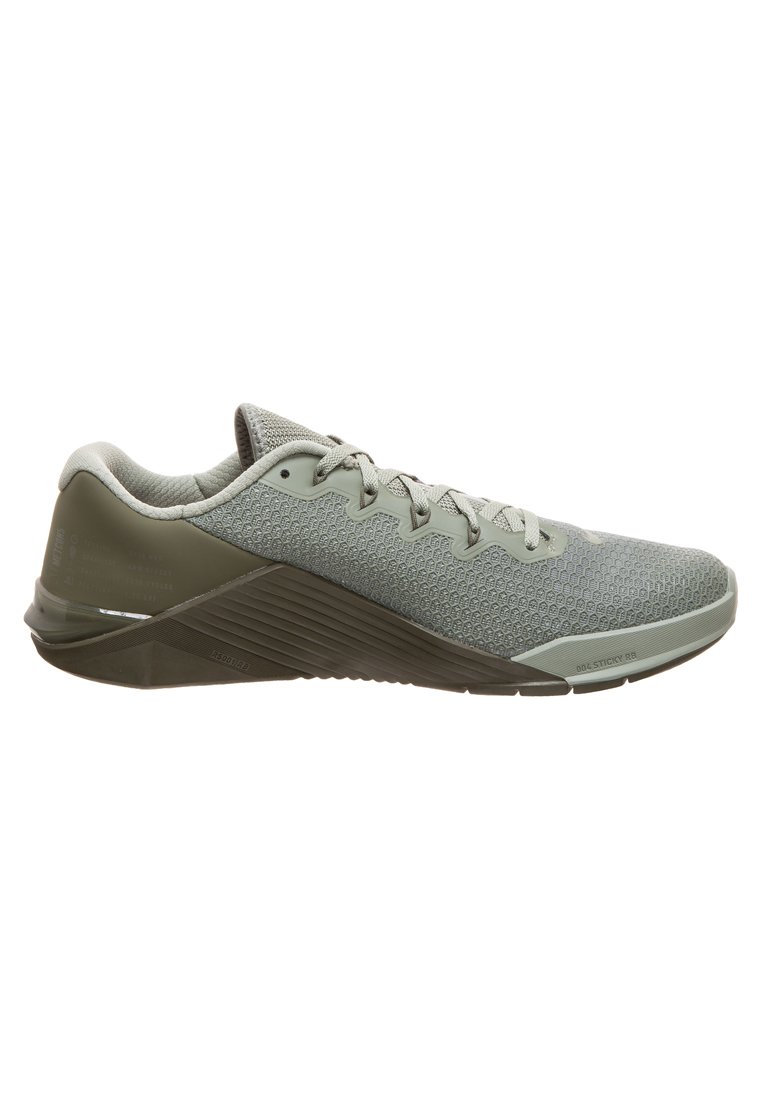 Nike Performance METCON 5 - Trainingsschuh - jade stone/ dark grey/medium  olive/grün - Zalando.de