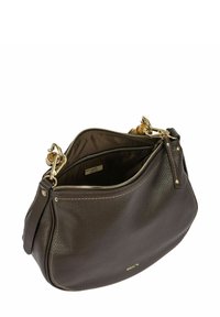 Sac à main en cuir marron avec finition texturée, quincaillerie dorée et fermeture éclair. Comprend une poche intérieure et une bandoulière.