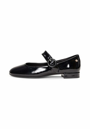 Zapato Mary Jane de charol negro con correa de hebilla redonda y tacón cuadrado bajo, mostrado en perfil lateral sobre fondo blanco.