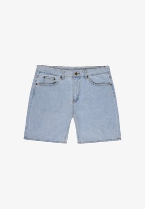 Jasnoniebieskie szorty dżinsowe o prostym kroju, pięć kieszeni, z zapięciem na guzik. Charakteryzują się ciemnym przeszyciem i małą naszywką z logo.