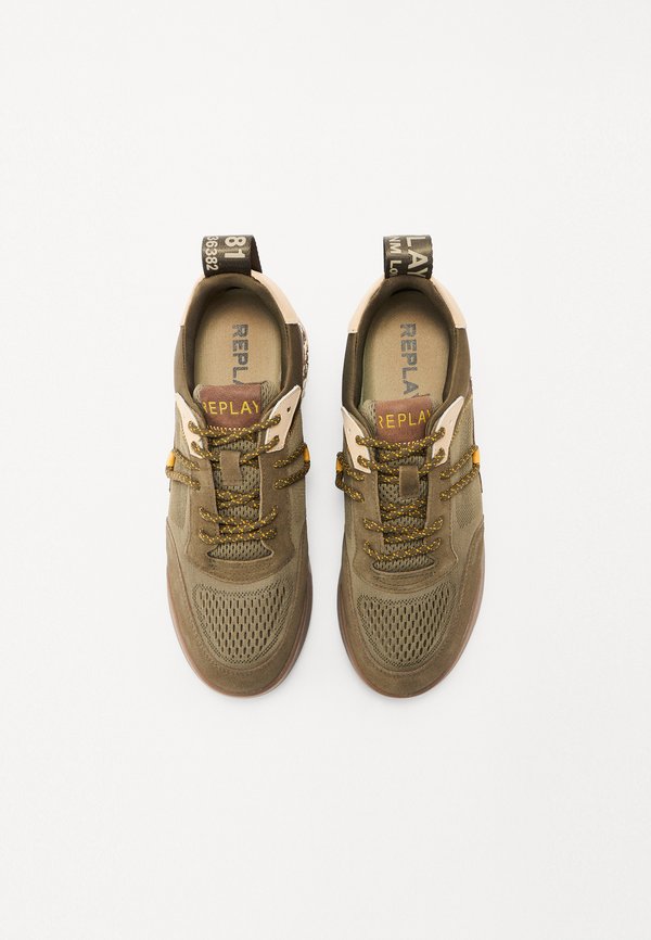 FIELD JUPITER ENGINEREED - Trainers2