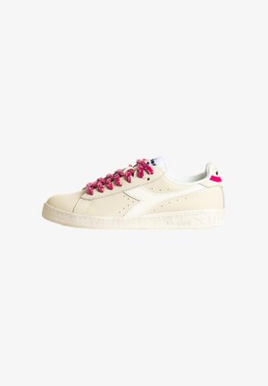Diadora, GAME LOW WAXED PAISLEY - Sneakers basse - bianco
