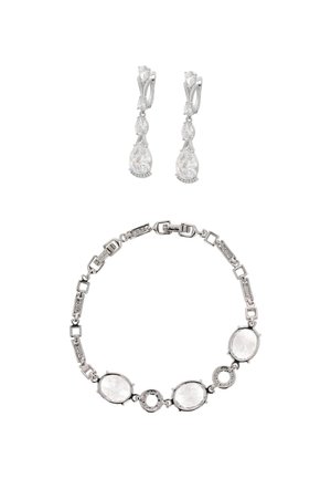 SET - Øreringe - silver white