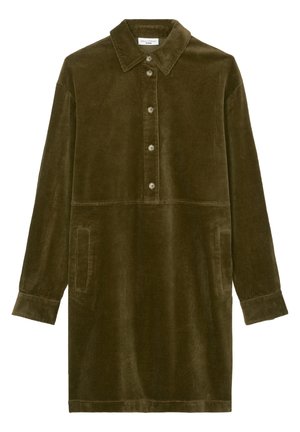 Olivgrünes Cordkleid mit Kragen, knopflosem Verschluss, langen Ärmeln und seitlichen Taschen. Glatte Textur mit vertikalen Rippungen.
