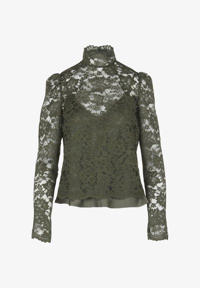 Olivgrüne Spitzenbluse mit langen Ärmeln, hohem Kragen, floralem Muster und gewelltem Saum. Verfügt über ein glattes Innenfutter und zarte Details.