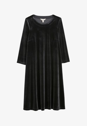 Robe noire en velours avec un col rond, des manches trois-quarts, deux poches latérales et une silhouette ample en A. Texture lisse.