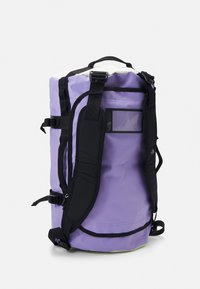 The North Face BASE CAMP DUFFEL S UNISEX - Kelioninis krepšys - optic violet/astro lime/white dune