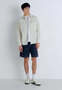 Levi's® BARSTOW WESTERN STANDARD - Camisa - white onyx