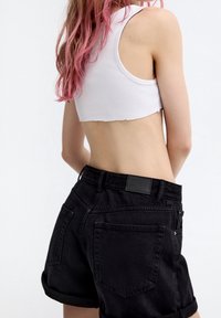 PULL&BEAR Shorts vaqueros - black