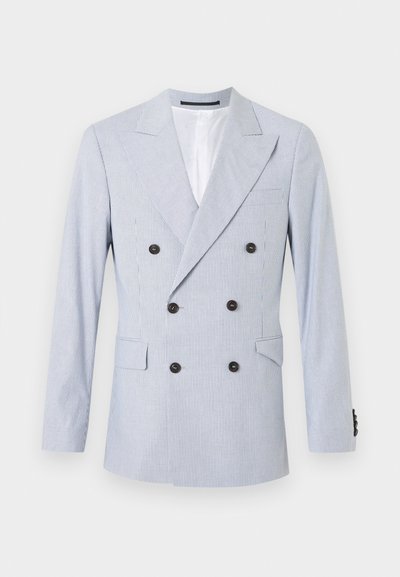 Ανοιχτό μπλε και λευκό, λεπτό ριγέ διπλόμπουτο σακάκι με έξι μαύρα κουμπιά και πέτο με σχισμή, με τσέπες με καπάκι και μακριά μανίκια.