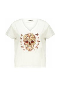 T-shirt blanc à col en V avec un graphisme d'un crâne formé par des papillons colorés, avec des détails complexes et une texture douce.