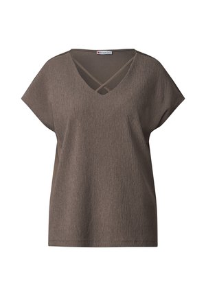Haut marron à manches courtes avec un col en V et un design entrecroisé au niveau du cou. Tissu texturé avec de subtils lignes horizontales.