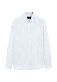Chemise à manches longues bleu clair avec de fines rayures blanches, en tissu doux, col classique et détails de boutons sur le devant et les poignets.