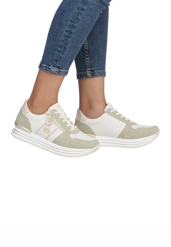 SNEAKER - Sneaker low - grün