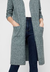 Vero Moda Kofta - evergreen
