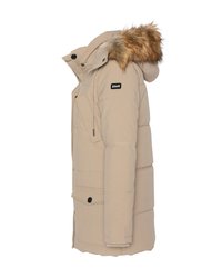 Giacca imbottita beige con cappuccio foderato in pelliccia, caratterizzata da una chiusura con zip, tasche laterali e dettaglio del logo sul petto.