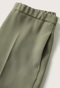 Mango Pantalon classique - light green