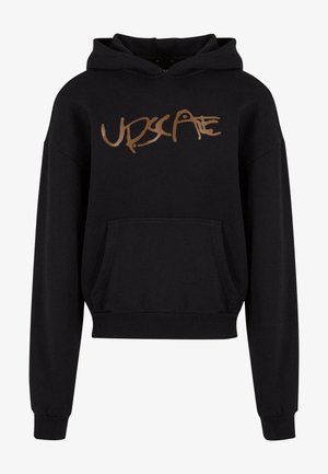 Fekete kapucnis pulóver pamut keverékből, elülső zsebével és húzózsinóros kapucnival. "Upscape" felirat fémes bronz színben nyomva a mellkason.